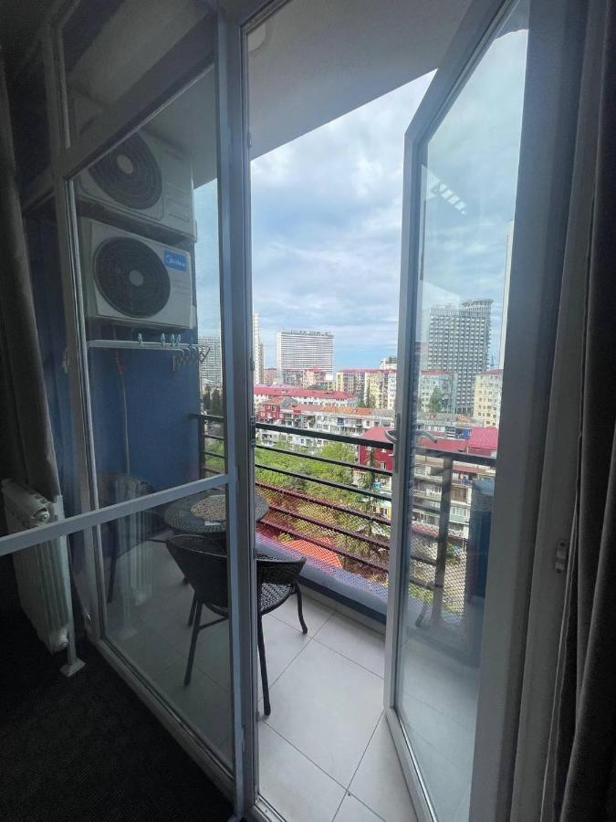 "Студия 24" - Посуточно И Помесячно Batumi Exterior photo
